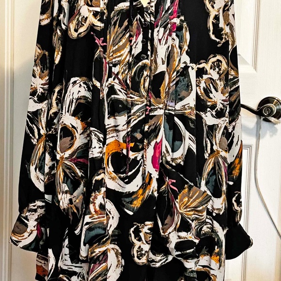 TUNIC, LONG SLEEVES, COLOUR: PEACOAT COMBO (Black, White, Pink, Brown), SIZE 4X, - Picture 1 of 16